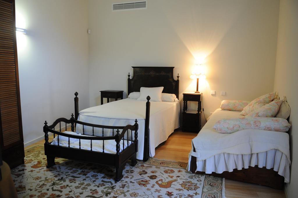 Bed and Breakfast Quinta Pedras De Baixo à Longos Chambre photo