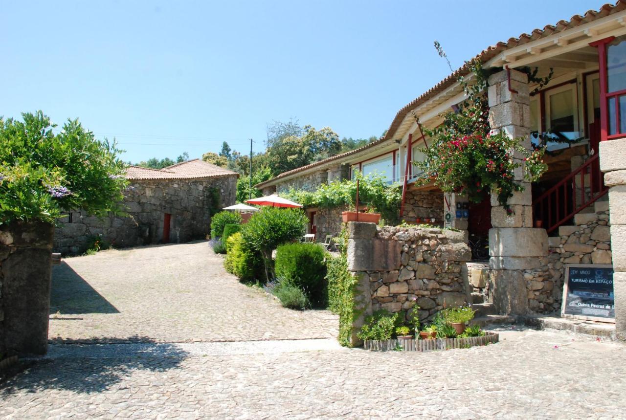 Bed and Breakfast Quinta Pedras De Baixo à Longos Extérieur photo